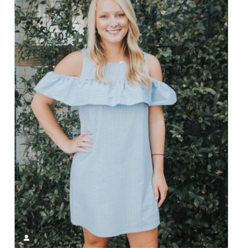NWOT Karlie cold shoulder seersucker dress